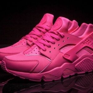 Hot Pink Nike Rum Huaraches!